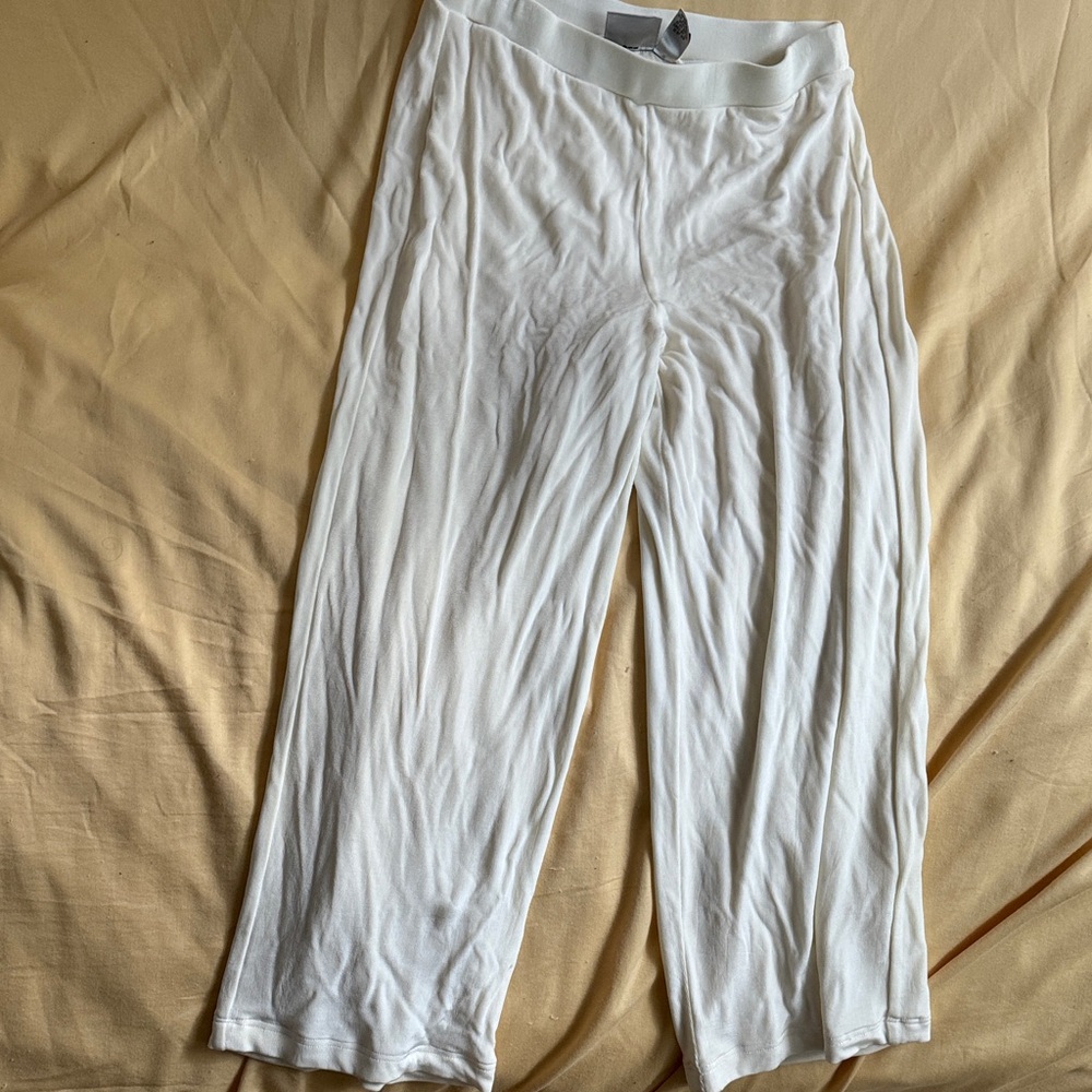 Chico's Traveler White/Cream Wide-Leg Pants